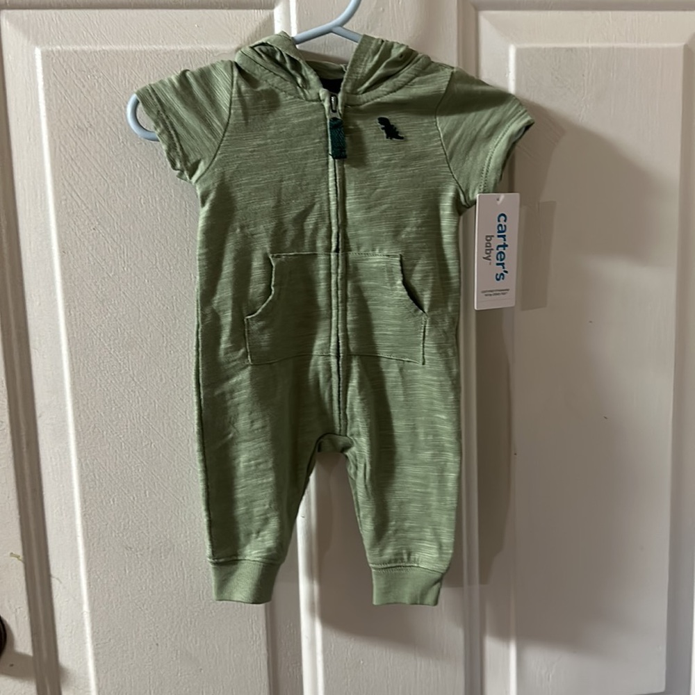 *FINAL* CARTER’S DINOSAUR ROMPER: SAGE GREEN: NEW WITH TAGS: SIZE NEWBORN
